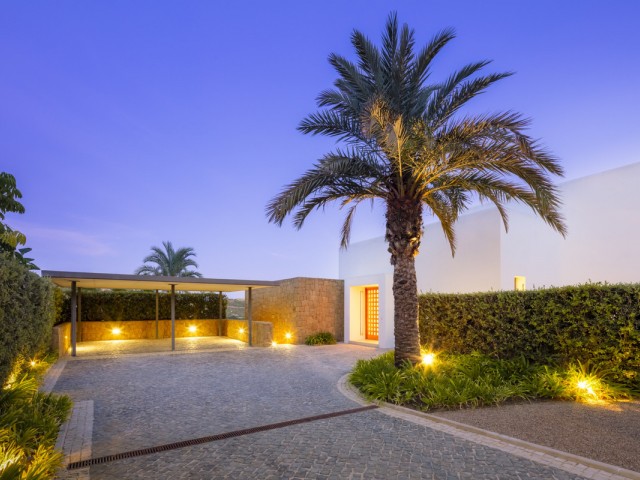 5 Bedrooms Villa in Casares