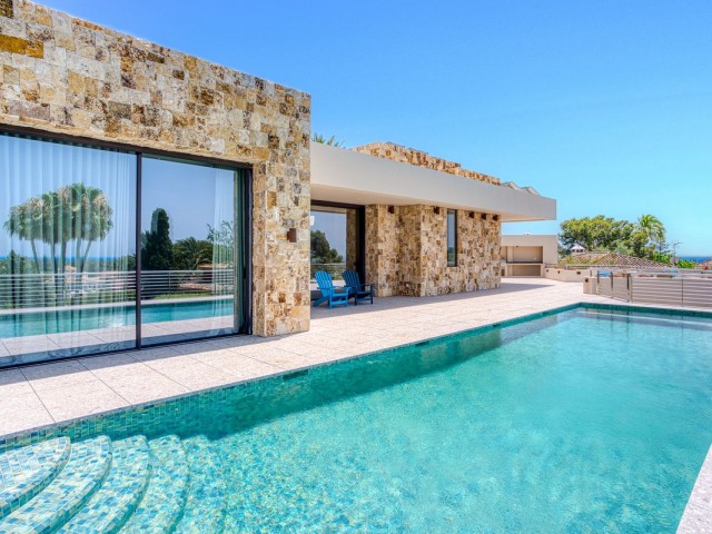 Villa avec 5 Chambres  à Elviria