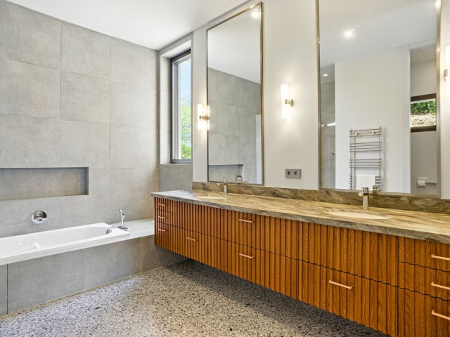 Villa avec 5 Chambres  à Elviria