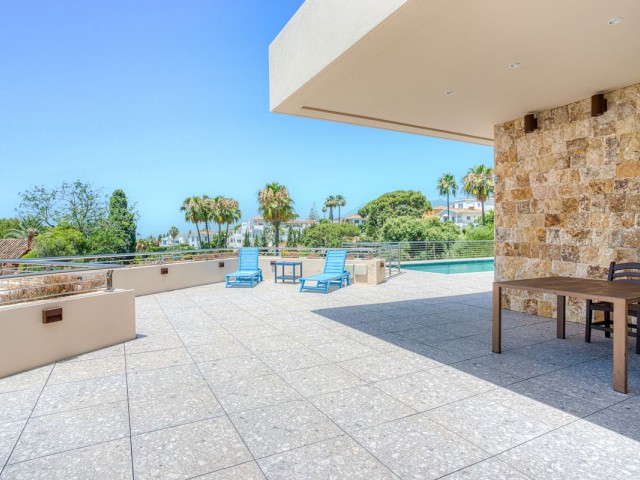Villa avec 5 Chambres  à Elviria