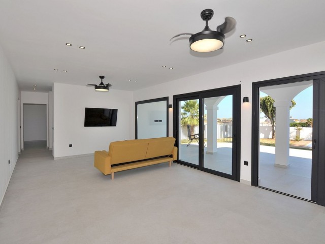 Villa avec 5 Chambres  à El Coto