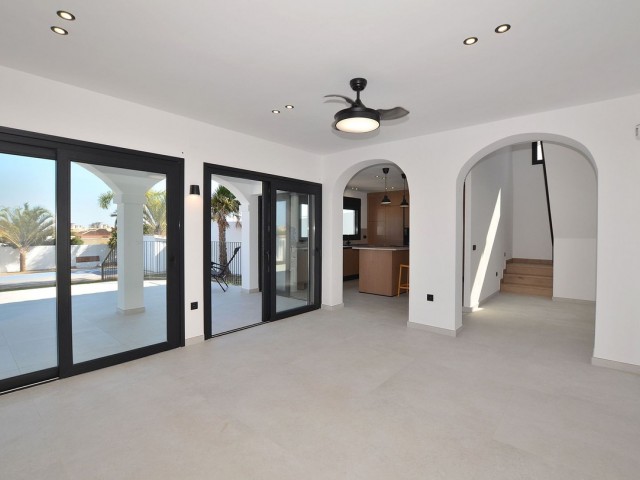 Villa avec 5 Chambres  à El Coto