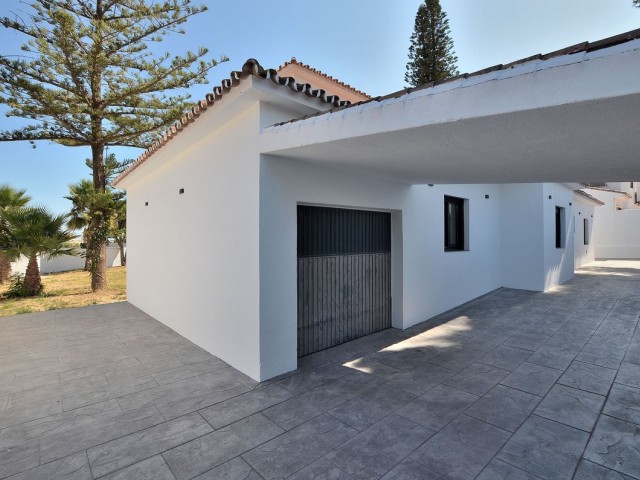 Villa avec 5 Chambres  à El Coto