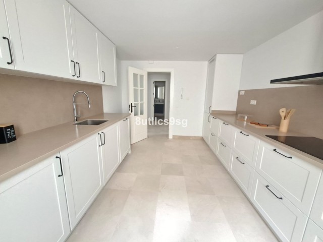 Apartment, Aloha, R5104435