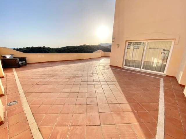 Appartement avec 3 Chambres  à Elviria