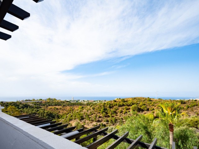 Huoneisto, Altos de los Monteros, R5105083