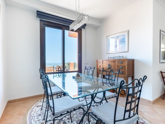 3 Bedrooms Apartment in La Mairena