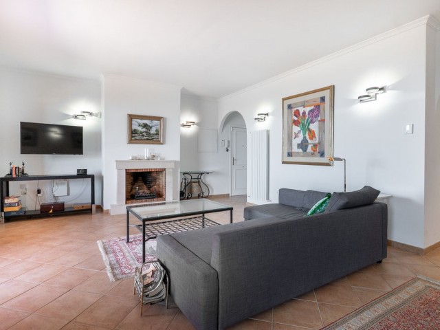 Apartment, La Mairena, R5109898