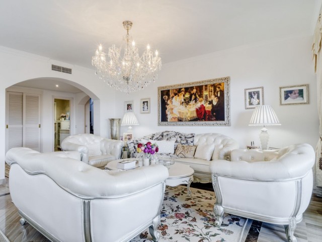 Appartement avec 3 Chambres  à Bahía de Marbella