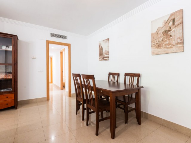 3 Bedrooms Apartment in Elviria