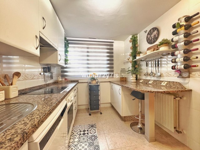 Apartamento con 3 Dormitorios  en Guadalmina Alta