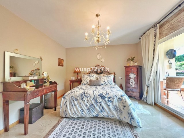Apartamento con 3 Dormitorios  en Guadalmina Alta