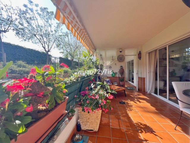 Apartamento con 3 Dormitorios  en Guadalmina Alta