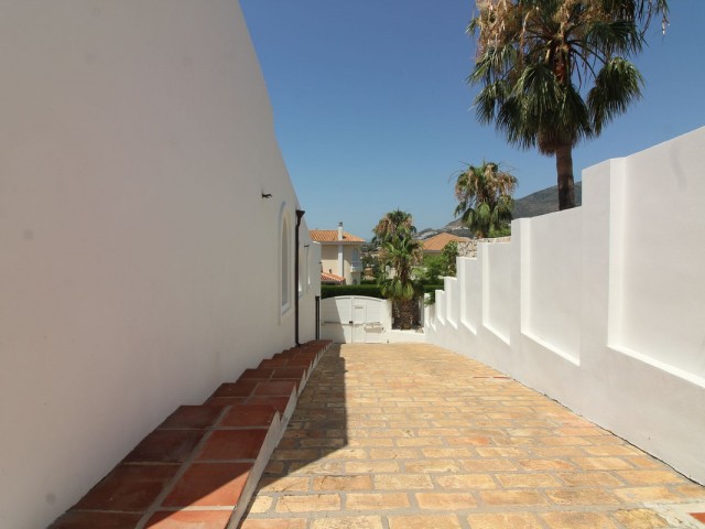 3 Bedrooms Villa in Benalmadena