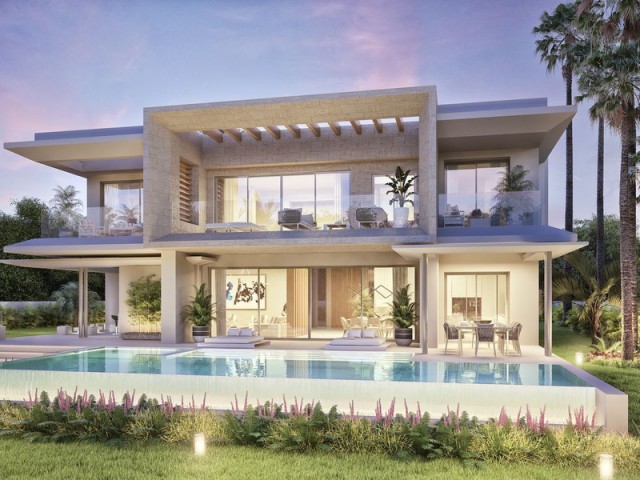 6 Bedrooms Villa in Marbella