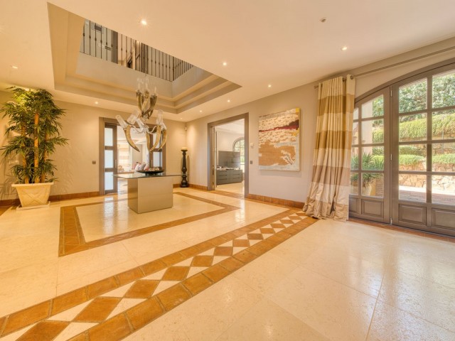 5 Makuuhuoneen Huvila Sotogrande