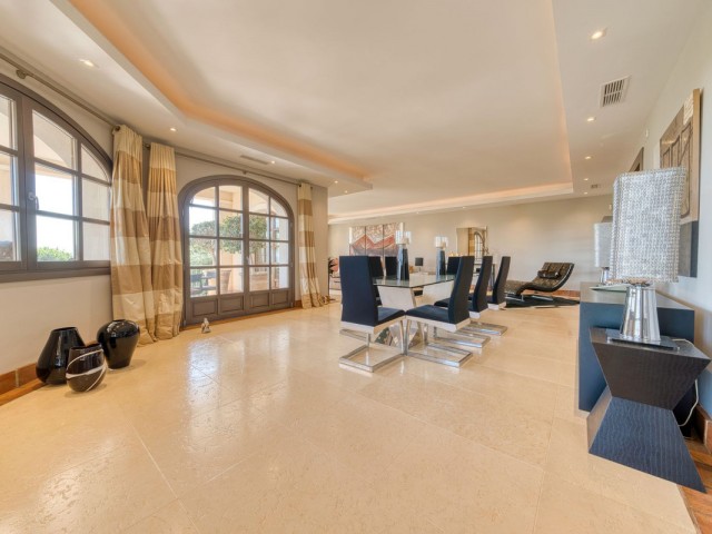5 Makuuhuoneen Huvila Sotogrande