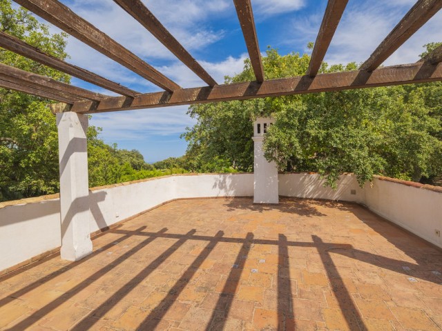 Villa avec 6 Chambres  à San Roque Club