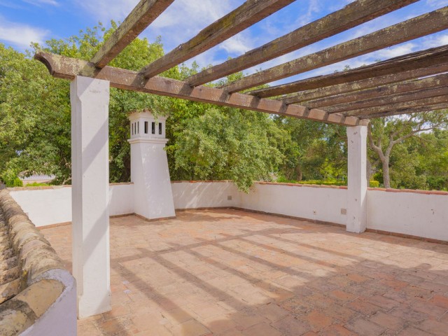 Villa avec 6 Chambres  à San Roque Club