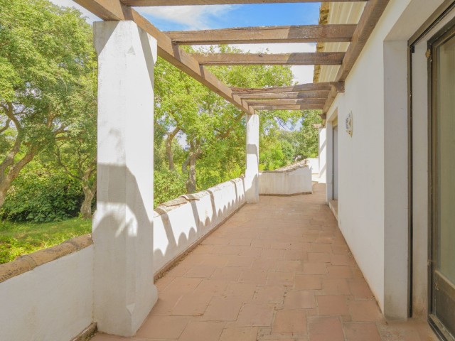 Villa avec 6 Chambres  à San Roque Club