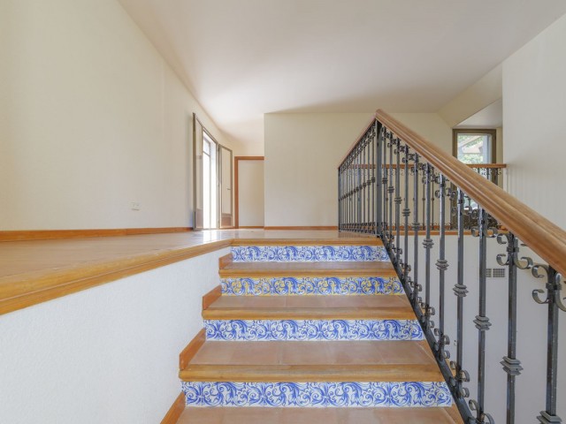 Villa avec 6 Chambres  à San Roque Club
