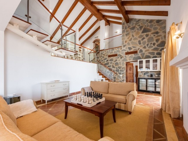 Villa avec 3 Chambres  à Istán