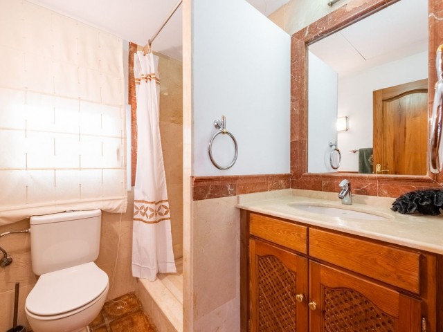 Villa avec 3 Chambres  à Istán