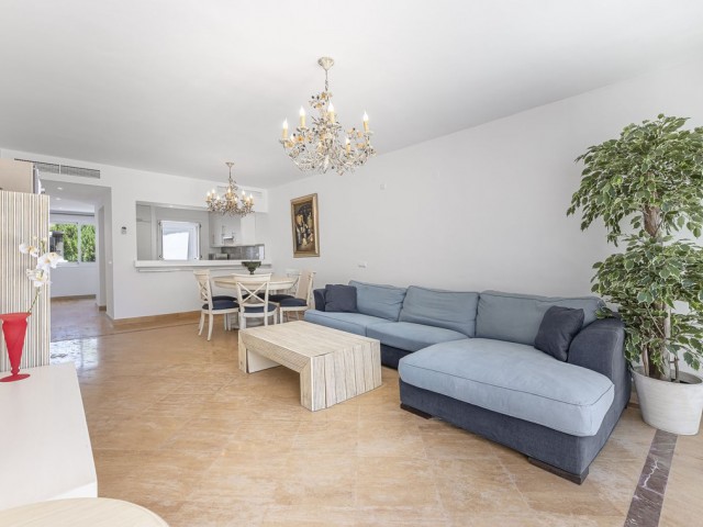 Penthouse avec 2 Chambres  à Río Real