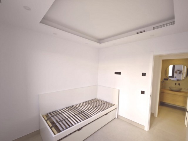 4 Bedrooms Villa in El Coto