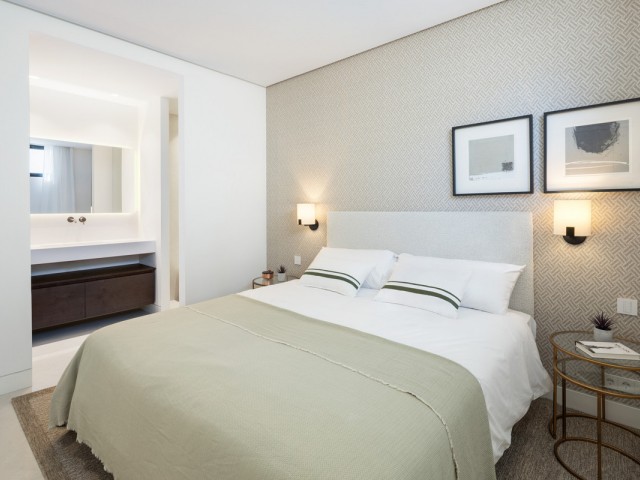 6 Bedrooms Villa in Benahavís