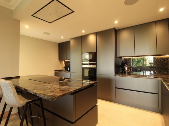 3 Bedrooms Apartment in Sierra Blanca