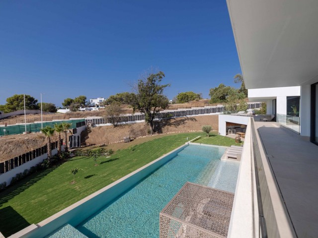 7 Bedrooms Villa in Benalmadena
