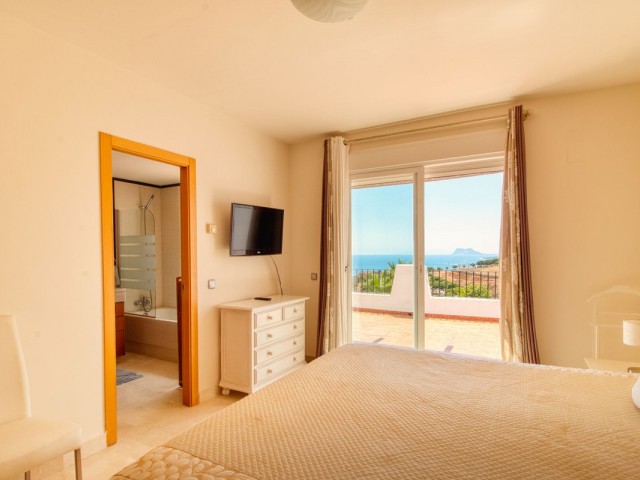 4 Bedrooms Townhouse in Manilva