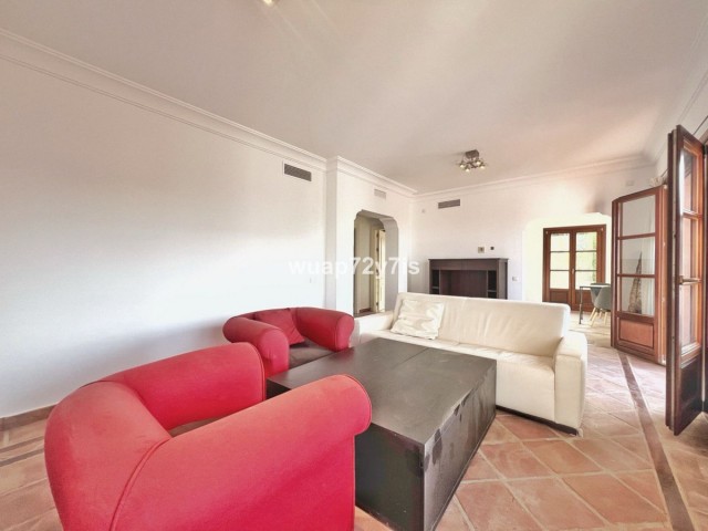 3 Bedrooms Townhouse in Benahavís