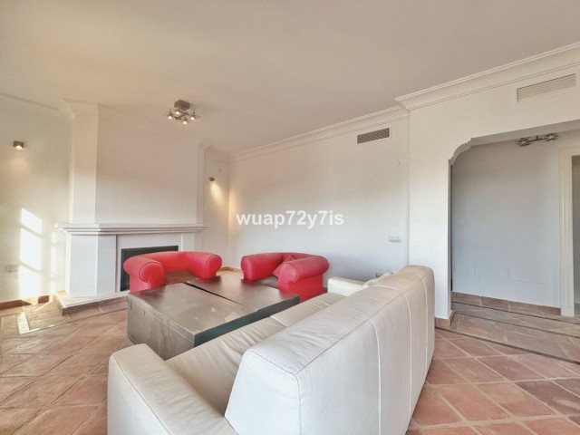 3 Bedrooms Townhouse in Benahavís