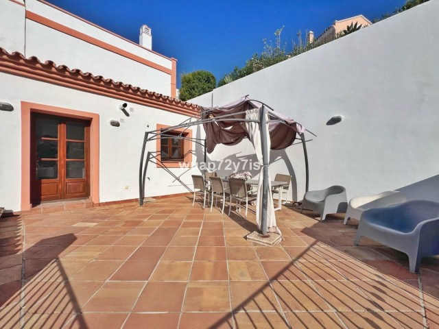 3 Bedrooms Townhouse in Benahavís
