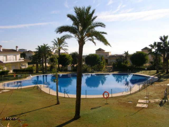 Huoneisto, San Roque Club, R5135380