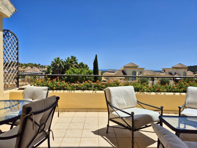 Huoneisto, San Roque Club, R5135380