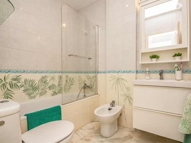 Apartment, Cabopino, R5138635