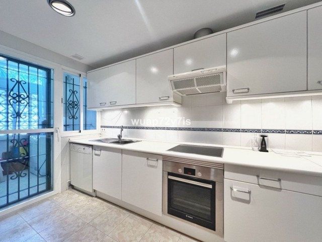 Rijtjeshuis, Costabella, R5139940