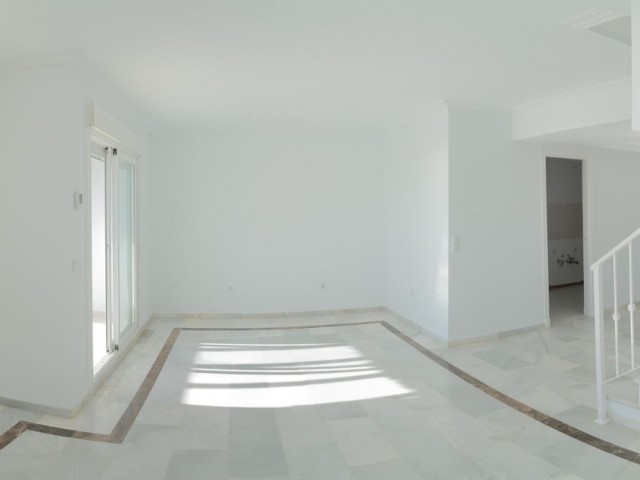 Apartment, Casares, R5141815