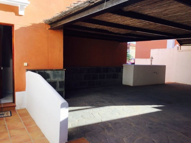 4 Bedrooms Townhouse in Estepona