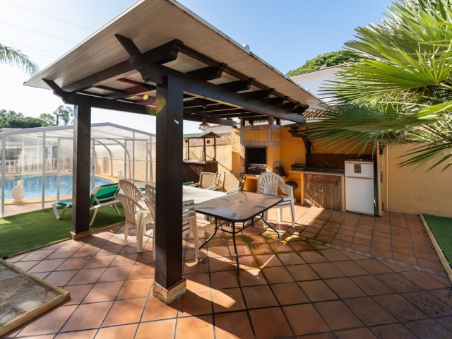 4 Schlafzimmer Villa in Las Chapas