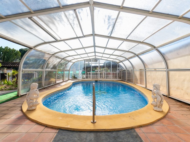 4 Schlafzimmer Villa in Las Chapas