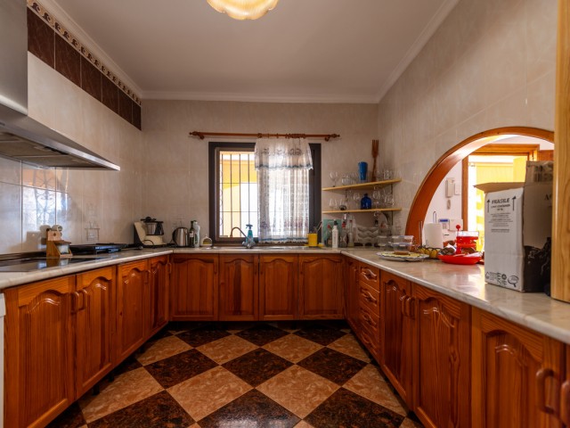 4 Schlafzimmer Villa in Las Chapas