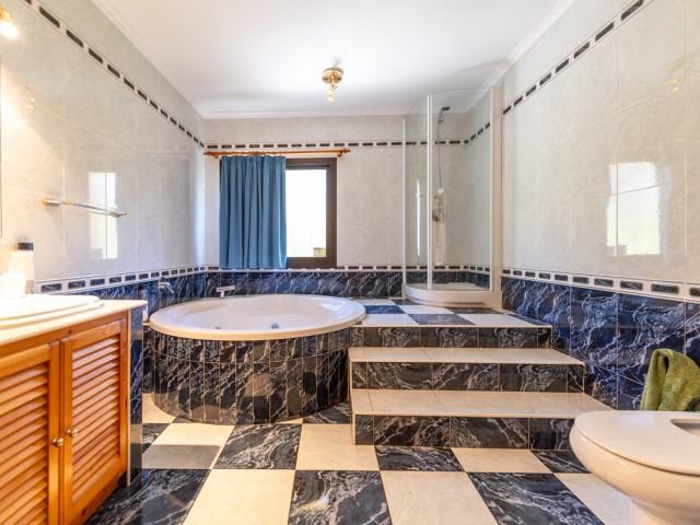 4 Schlafzimmer Villa in Las Chapas
