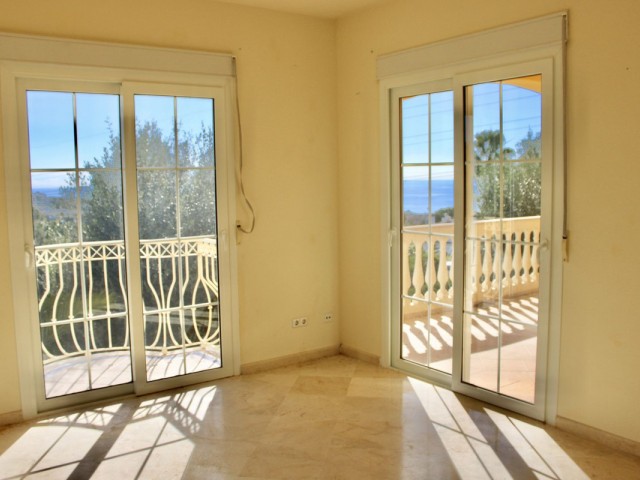 Villa avec 4 Chambres  à Hacienda Las Chapas