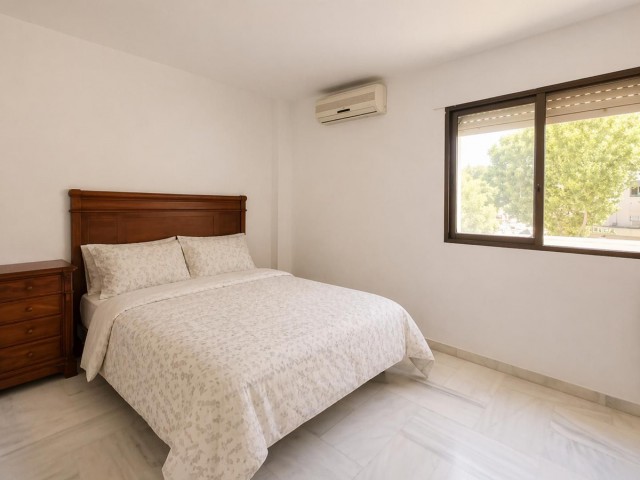 4 Bedrooms Apartment in La Carihuela