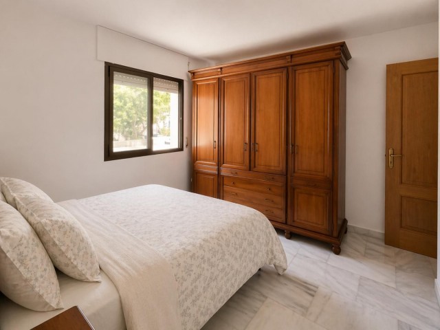 4 Bedrooms Apartment in La Carihuela