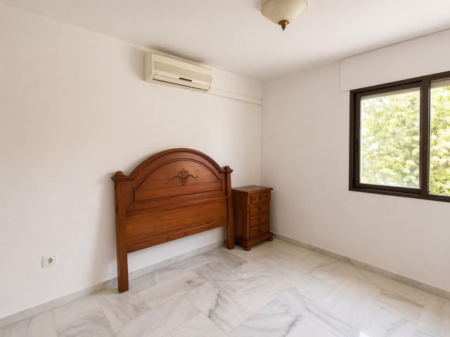 4 Bedrooms Apartment in La Carihuela